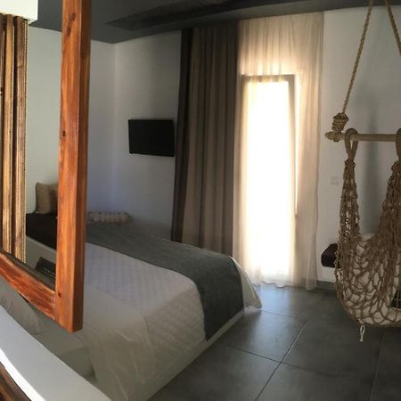 Aellia Hotel & Suites Leros Lakkíon Exteriör bild