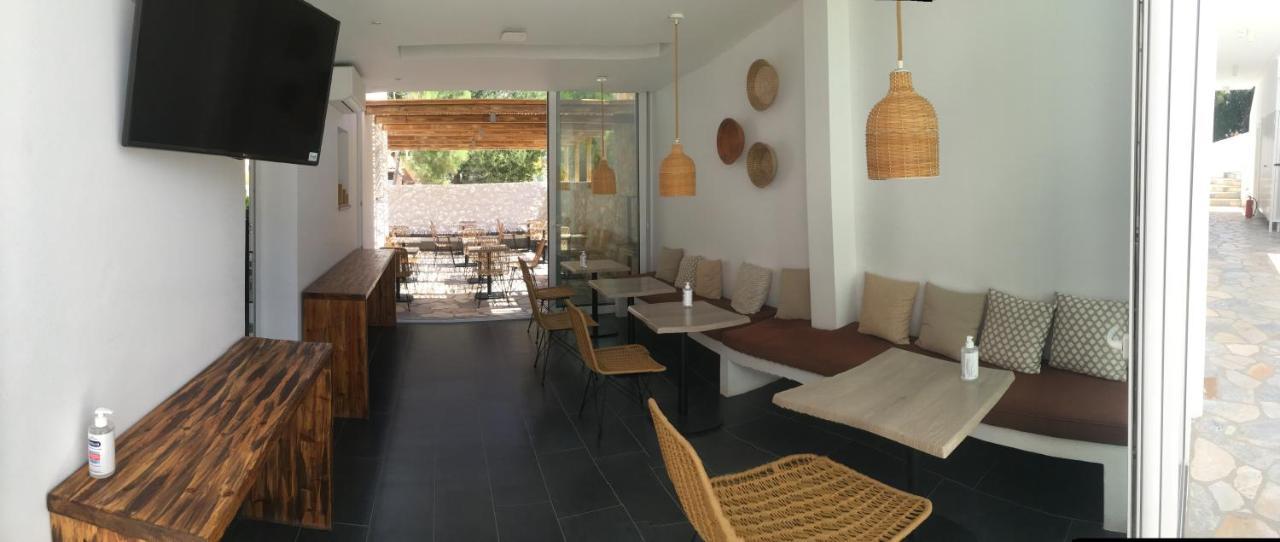 Aellia Hotel & Suites Leros Lakkíon Exteriör bild