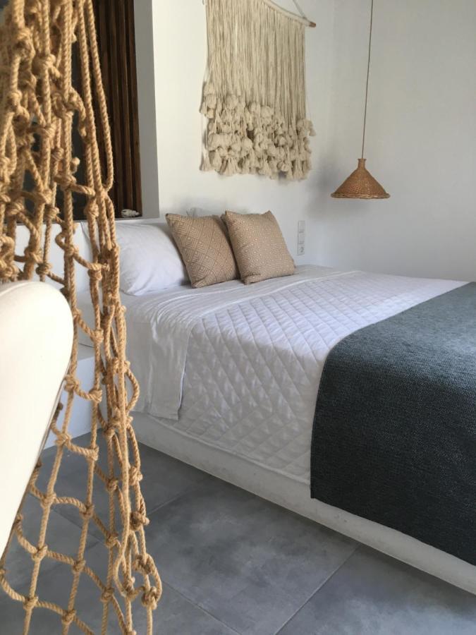 Aellia Hotel & Suites Leros Lakkíon Exteriör bild