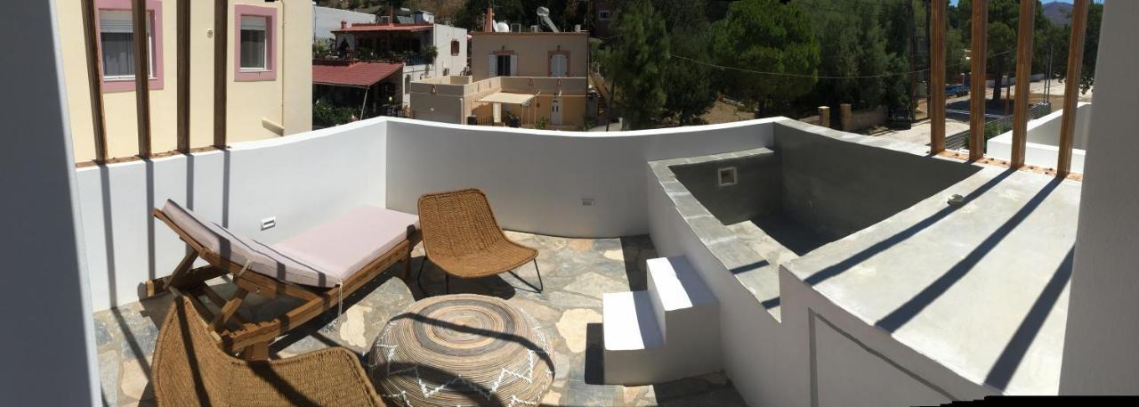 Aellia Hotel & Suites Leros Lakkíon Exteriör bild