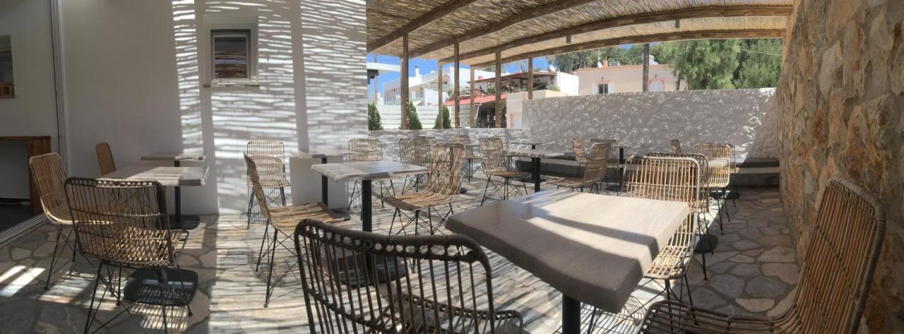 Aellia Hotel & Suites Leros Lakkíon Exteriör bild