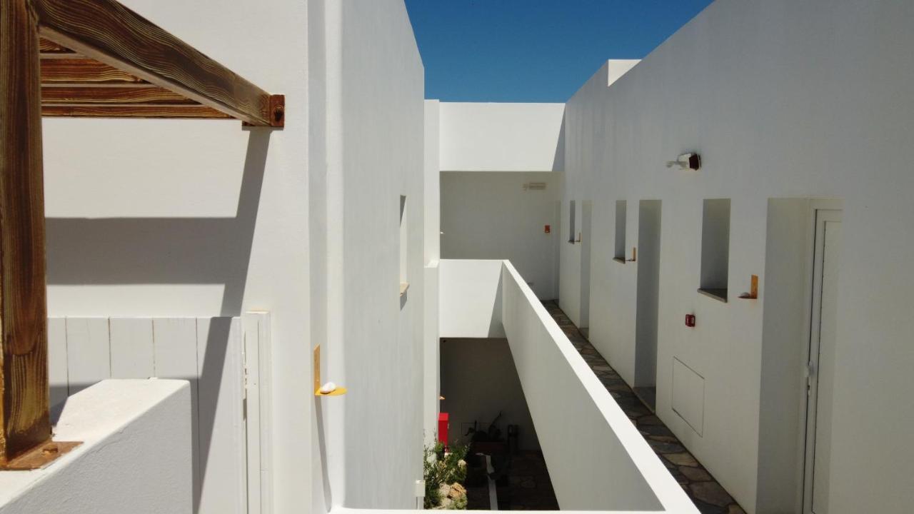 Aellia Hotel & Suites Leros Lakkíon Exteriör bild