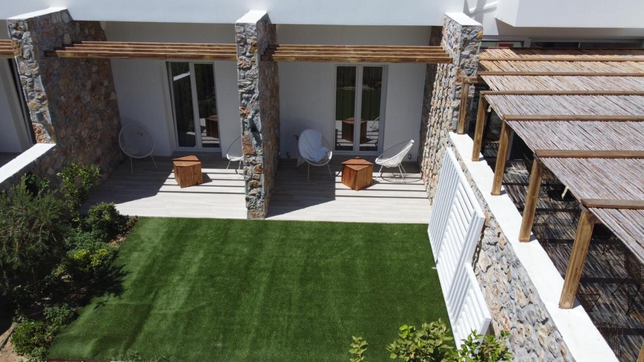 Aellia Hotel & Suites Leros Lakkíon Exteriör bild