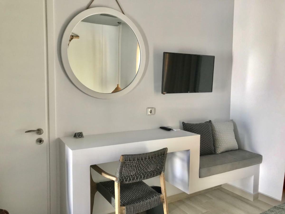 Aellia Hotel & Suites Leros Lakkíon Exteriör bild